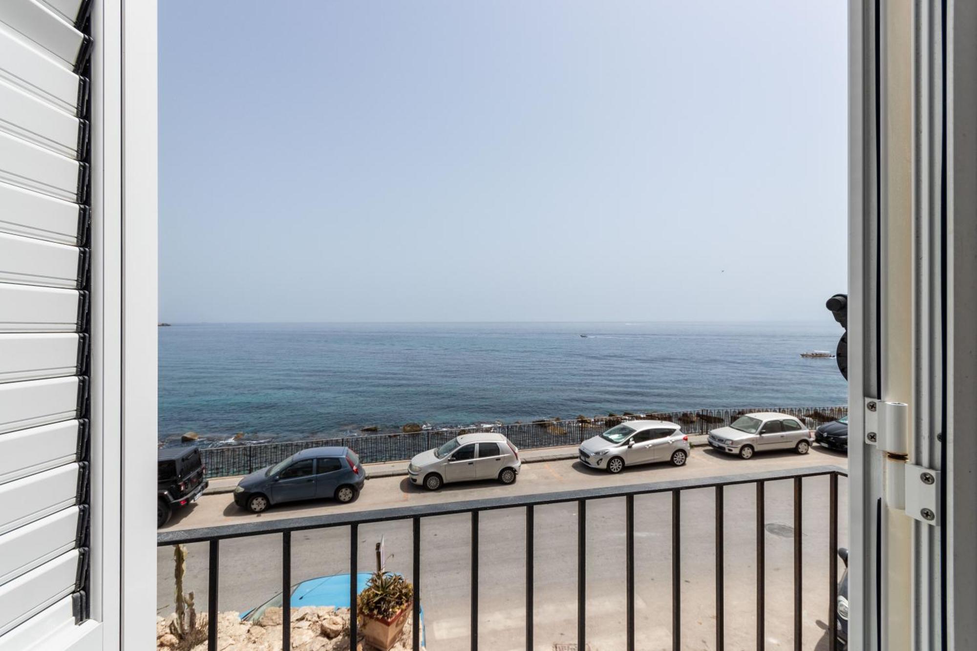 Fronte Mare Apartments & City Views Syracuse Buitenkant foto